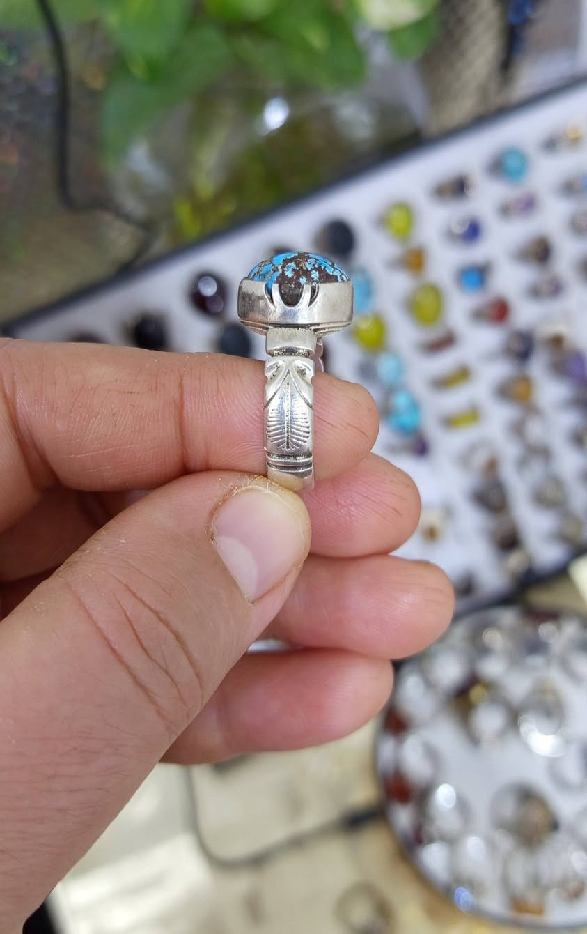 خاتم من الفيروز النيشابوري الرضوي فضه عيار 925 قطعه راقيه وثقيله للاستفسار التواصل ع


**إذا كنت صاحب هذا الإعلان وتريد حذفه لأي سبب، رجاءا أرسل رسالة إلى الدعم الفني**