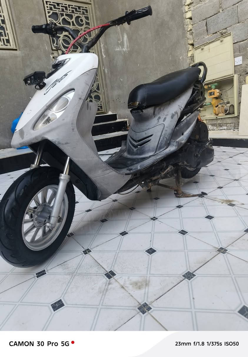 دراجه ماكس قجمه للبيع بوشه 55 شلعه ومعدل سعره 400 وبيها مجال وكفراته موجوده ***********
مكاني بصره ـ هارثه
