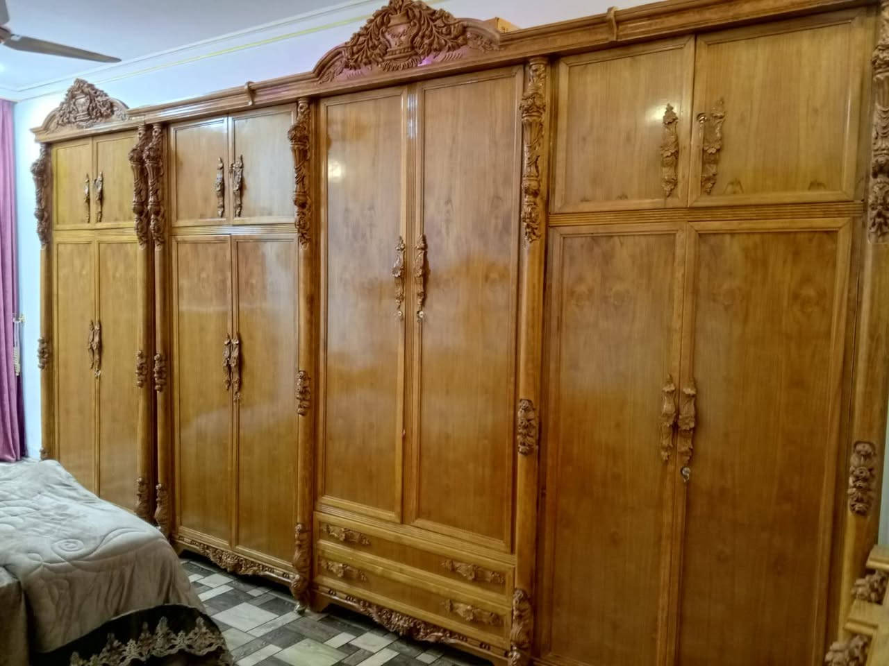 غرفه تزكام
نظافه 100/100
سعر 3 ملاين وبيه مجال 
رقم الهاتف : ***********
