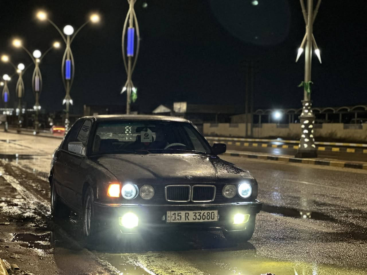 السلام عليكم  مرخصت الادمن
BMW730iاصل وفصل بليته وسنويه موديل V8 1993 
وارد يابان بدون فتحه داخل لونين كهربائيات كله شغاله 
فقط التبريد نقص كمبريسر صدر خلفي امامي جديد لوك ويل جديد تراي السياره كلش حلو السياره عوزه صبغ جارده لون خمري أو بيذنجاني السياره قطره خياس مابيه ابد
العنوان الديوانية مركز
رقم الهاتف (***********)
السعر المطلوب (47)وبيه مجال قليل
