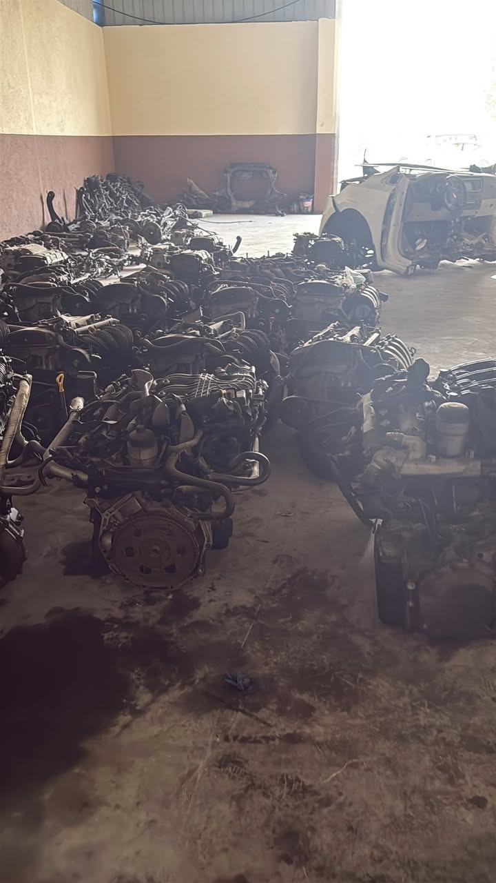 تم بعون الله تعالى وصول محركات 
بانزين  
سيدونا 3800
محركات اوبتيما 2400موديل 2008+2010
محركات سبكتره 
 محرك اوبتيما 2400موديل  2014
 عنوان بابل شوملي. بيع جمله ومفرد ***********
