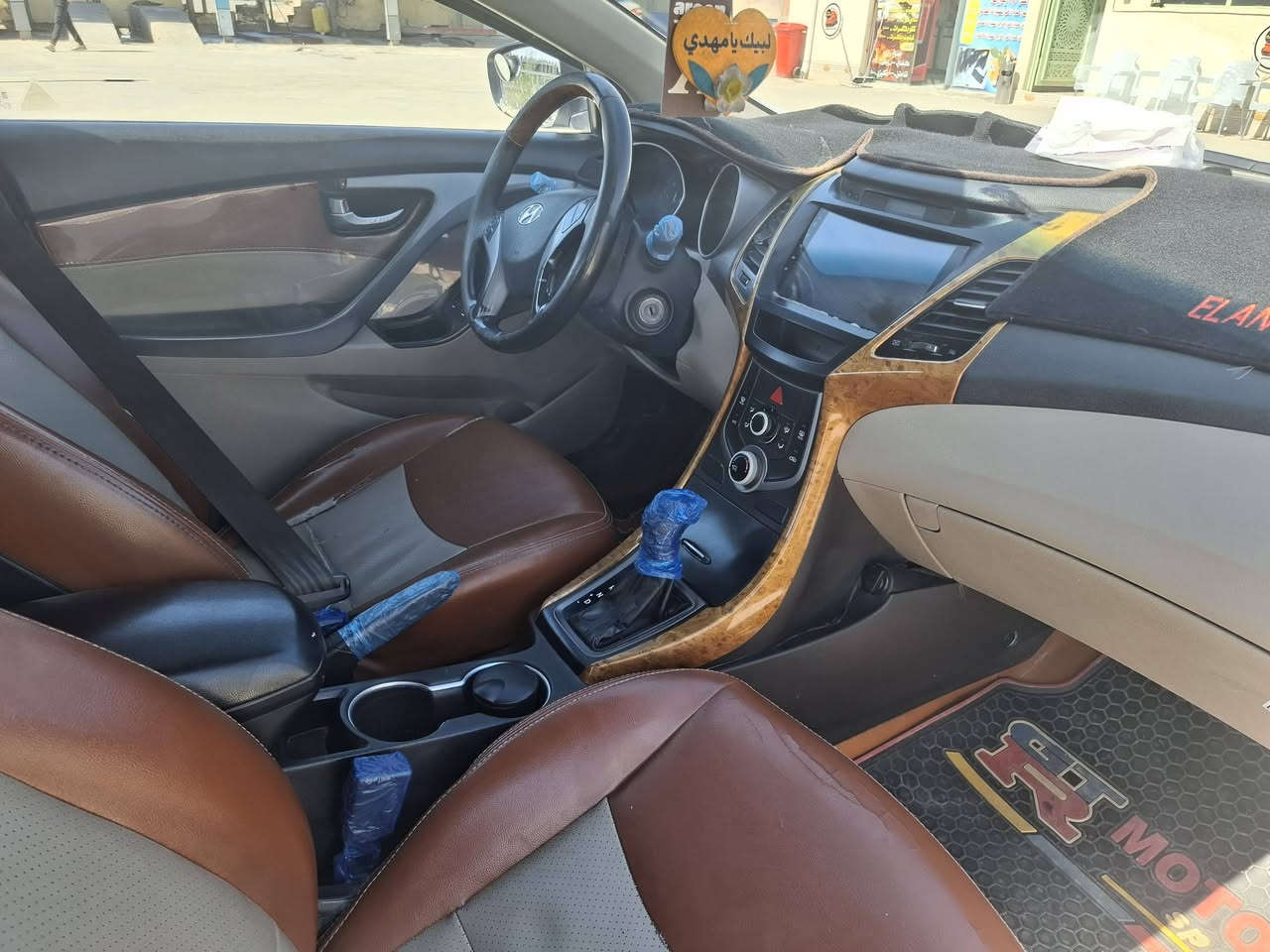 السلام عليكم
الانترا 2016خليجي   مكينه 1800

بيه صبغ صفحه باب بي معجون وضربت ستوته شوف العين 

والباقي كفاله مكفوله عيب شرعي واصوليات 

سنويه ساقطه 2020  

مراوس حسب القناعه اوبيع السعر 97 وبيه مجال 

مكاني الشطره ***********
