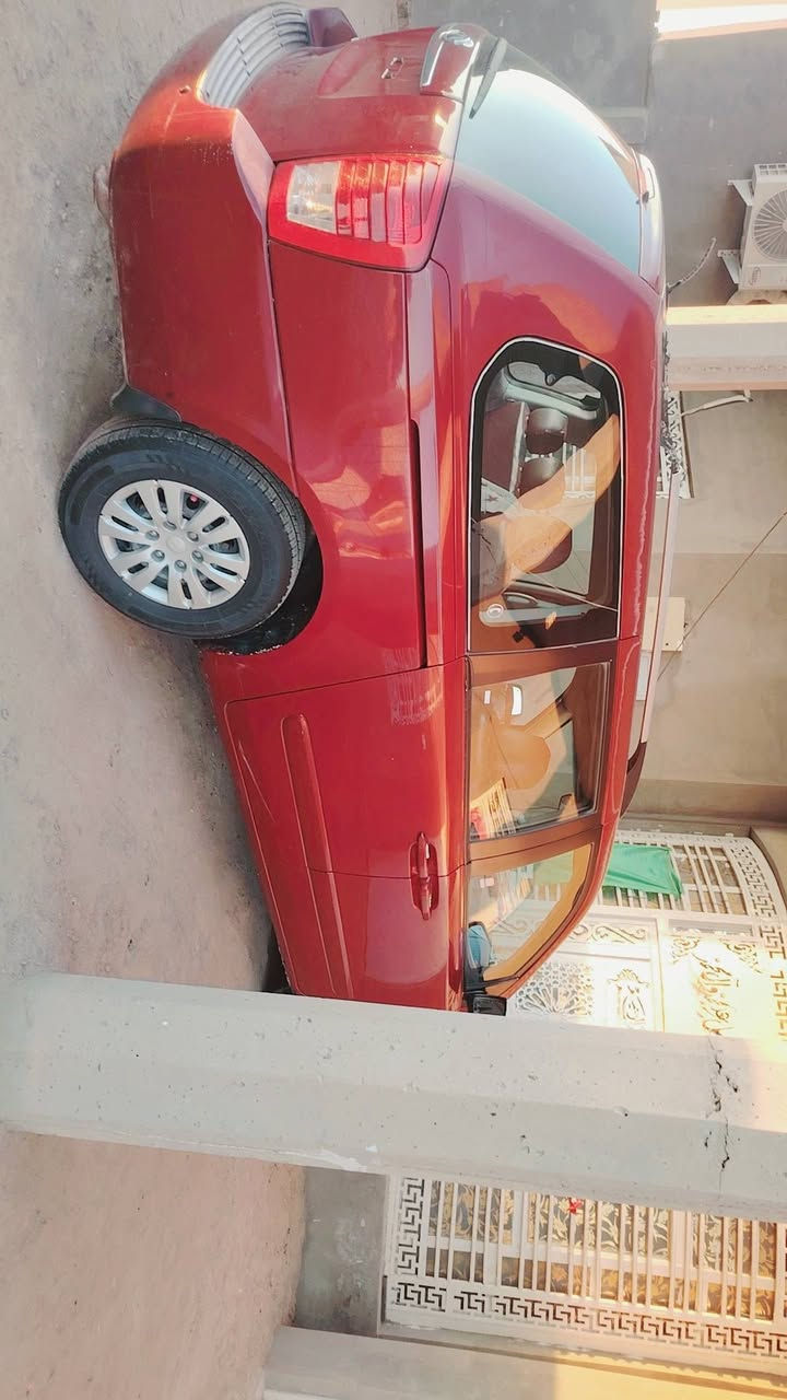 سلام عليكم سيدونه 2012 كفاله ما عده البنيد نص بيه رشه بصيطه تخم تاير مع السبير ما نازل رقم بغداد نكليزي سنويه 2028 حداديه توني مسويه امامي وخلفي دوشمه مع ارضيه قبل شهر مكينه خير من الله 3800 كير 6 نمر سياره ستعمل شخصي بس لدوامي السعر 155وبيه مجال بصيط مكان السياره الديوانيه الحمزه الشرقي رقمي *********** بيه واتساب
