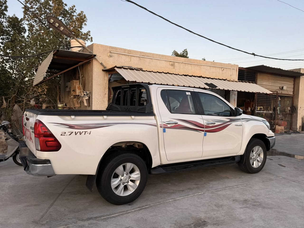 السلام عليكم للبيع بيكم تيوتا هايلوكس فور ويل مديل 2020حره بسمي مداور ثاني يوم جاهزه السياره مكينه كير حداديه تبريد تخم تاير ما ناقصه برغي وضع شركه مكفوله كفاله عامه السعر 228وبيه مجال لاستفسار ***********المكان سماوه المركز ❤️
