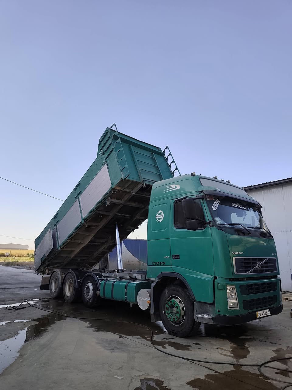 فالفو2003حجم 460کیر3×3ریتایدەر سلاجە ،شاصی طویل 7.5باج بیلاد علی سنویە لوری سحال دبل تایە. وقلاب مكان اربیل، قوشتبە***********
