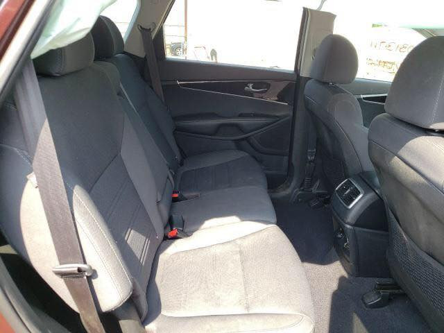 سورنتو 2019 أمريكي سيارة جديده فورويل 6 سلندر قطعتين تبريد منفصل 7 راكب رادار جانبي كرسي سايق كهرباء شاشة كأمره تحديد مسار قطعتين صبغ أرباك برده فقط التواصل *********** مكان سياره بغداد
