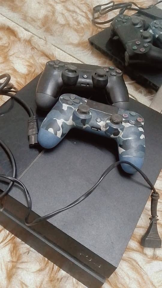 السلام عليكم يوجد بلي فور ويا جوستكات كامل


**إذا كنت صاحب هذا الإعلان وتريد حذفه لأي سبب، رجاءا أرسل رسالة إلى الدعم الفني**
