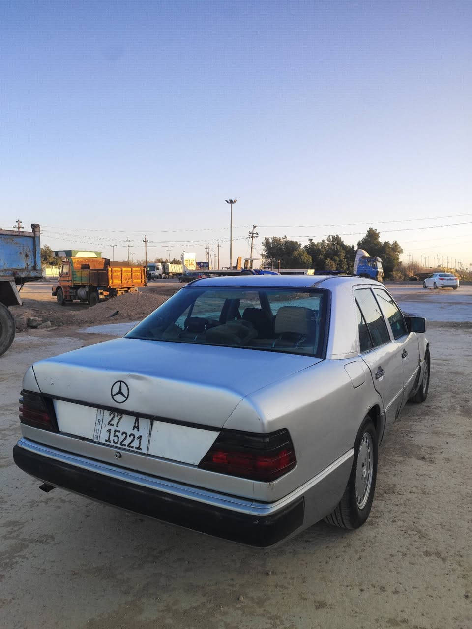 السلام عليكم 
مارسدس دب 1985
رقمه ذي قار دولي تحويل مباشر
تخم تاير  حداديه مكينه كير 
العنوان ذي قار قضاء الفجر 
غير متواجد ع النت 
الاتصال ***********
