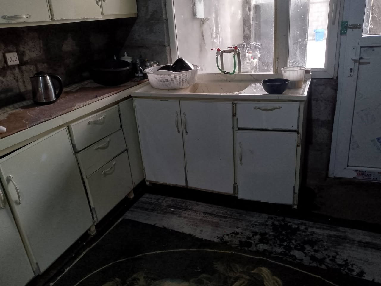 ‏‪***********‬‏
