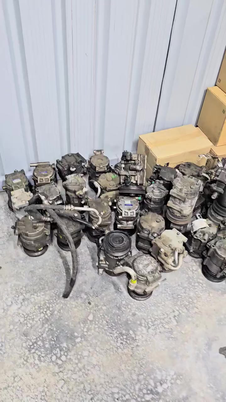 ورشة علي التميمي تبريد السيارات كربلاء حي الحر قرب فلكة الثورة وبالمناسبة فتح المحل الجديد عروض لفترة محدودة كافة أنواع السيارات الكوري والأمريكي وياباني تبديل كمبريسر وراديتر وبخاخ وصند دفع وتنظيف منظومه كامله مع شحن غاز بريطاني اي استفسار يرجى الاتصال على الارقام التاليه واهلا وسهلا بيكم #تبريد_ا
***********
***********
