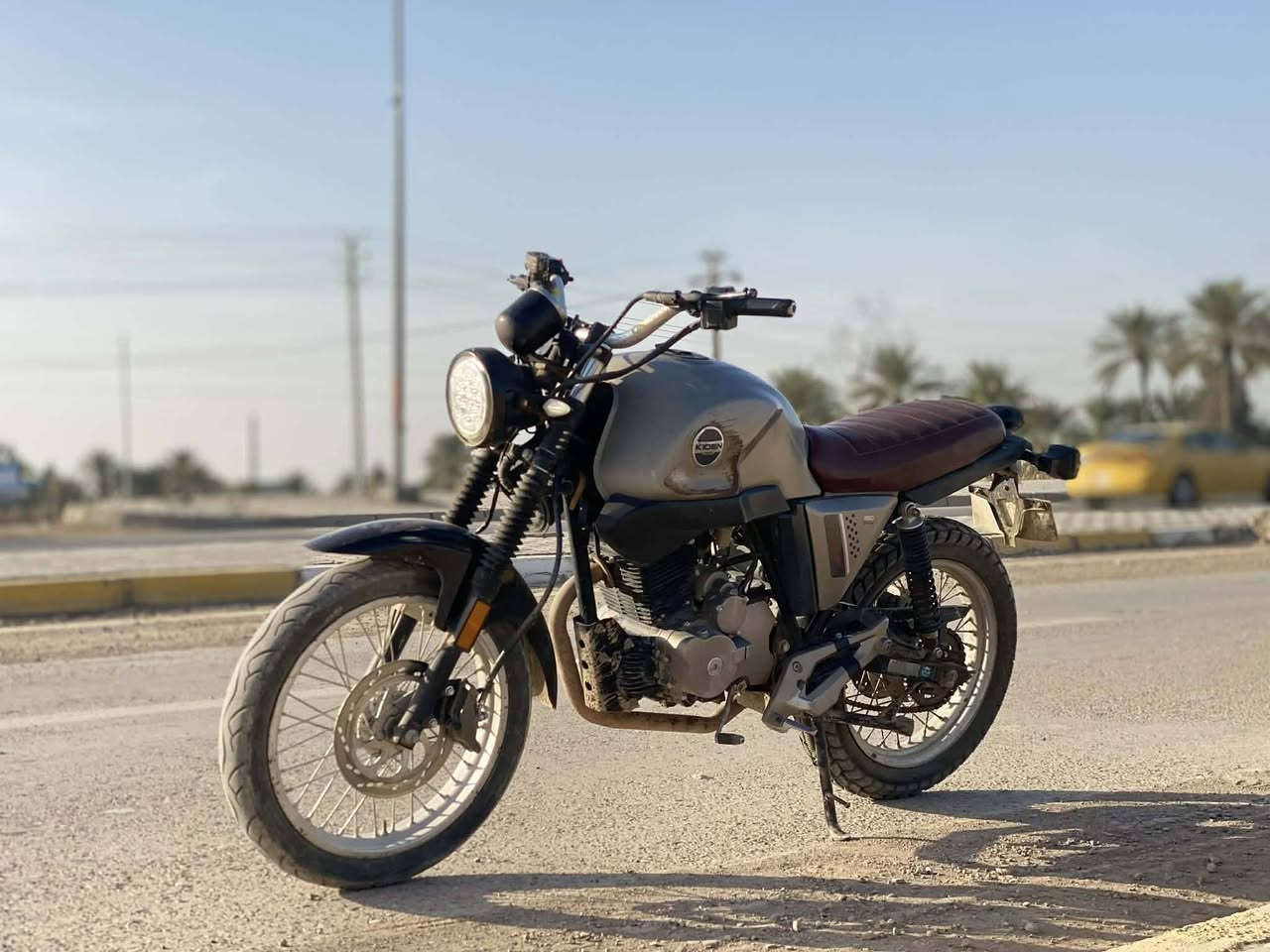 كولدن ياباني موديل 20 حجم المكينه  250 وحش يشهد الله بدون اوراق ضايعه سعره ٧٥٠ وبيه مجال مكاني ديالى ***********
