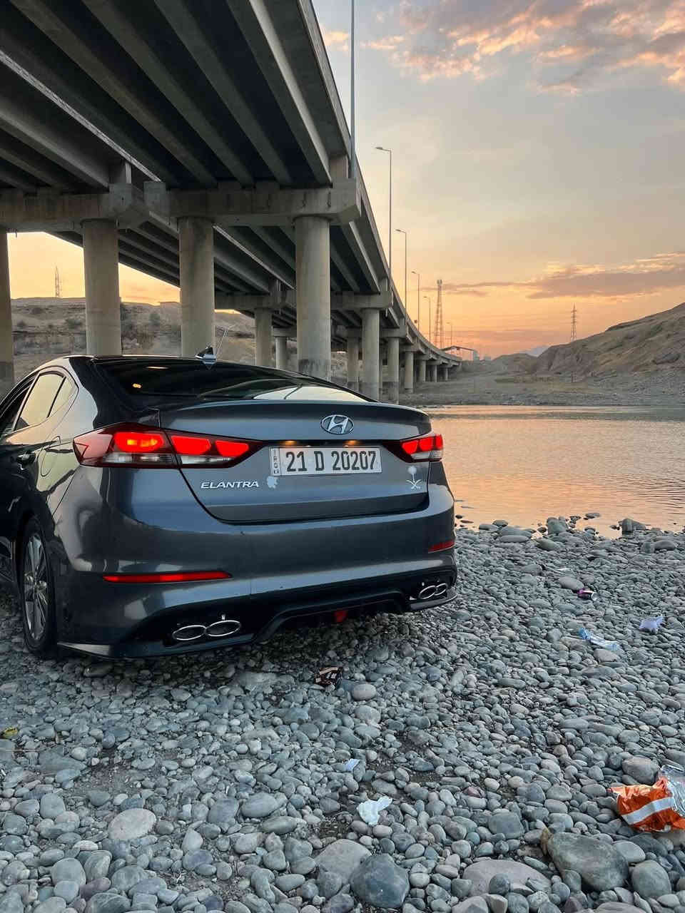 النترا ٢٠١٧ سيارة كلين بدون حادث  فول عده الفتحه والبصمه باقي المواصفات بيهه

بل عراق بيه بس بنيد  ونفس ألون بلادي بدلته يعني حتى الدعاميه الاماميه بلاديه    بدون دواخل 

بدون قطرة صبغ ولا بارد حته دعاميات كفاله 

 صور الحادث مرفقه بل منشور

منضومة غاز شادله  

شاشه جبيرة 

رادار 

كشنات تدفئه 

تحكمات جهتين 

شاشه اعطال 

رقم سليمانيه دولي  رقم مميز

ماشيه 130k وليس ميل 

عارضها 125
***********واذا مراوس بسوناتا او اوبتما ماكو مشكله
