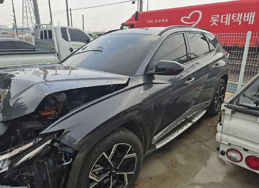 السلام عليكم توسان ان لاين
موديل 2025 هايبرد
فول ما عدا فتحة سقف 
واصل للبصرة 
***********
