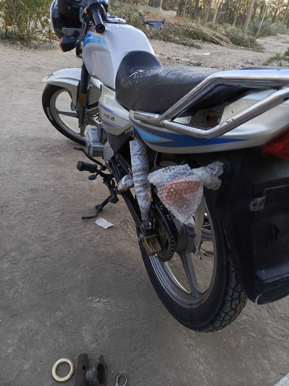 دايوان عضم موديل 2022دراجه ماناقصه شي خير من الله درجة كامله  لمكان بابل محاويل  لسعر 650وبيه مجال  رقم ***********
