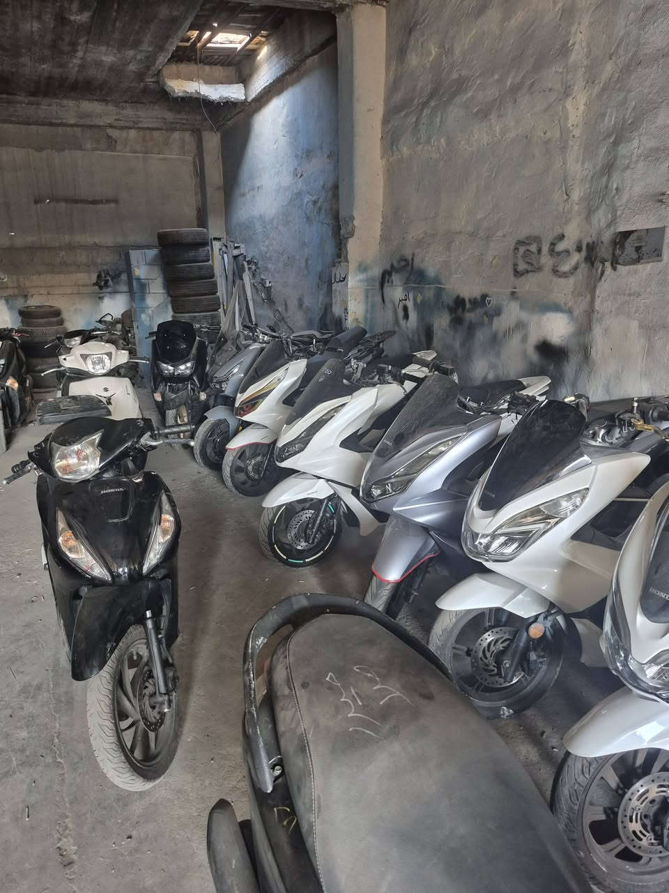 السلام عليكم ✨متوفر pcx كوري كل الاجيال🇰🇷
دراجات مكفولة من كلشي جيب فيتر وتعال✨
العنوان مخازن كسرة وعطش🚩📌🌍
بيع جملة ومفرد شغال للاستفسار☎️✨
 ***********
