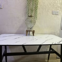 ميز طعام • طاولة طعام