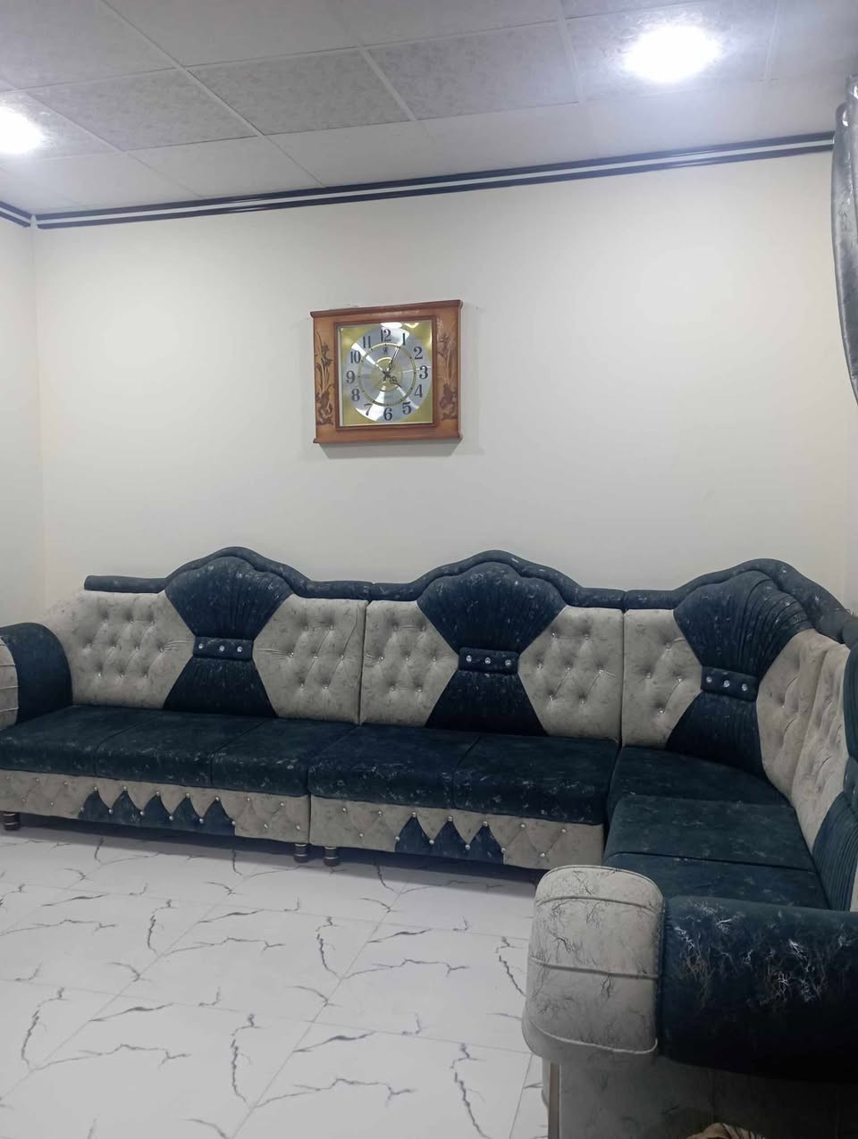 ✔️✔️اعلان اعلان
بيت للبيع او المعارضة مع بيت (طابق واحد 200 متر حديث)
🛑الموقع حي المشراق قرب مطعم قوزي الزعيم 
المساحه 207 م
الواجهه 10م 
سند طابو
البيت طابقين
 
▪️الطابق الاول  
كراج +حديقة +  ترك خلفي 
+غرفة نوم+ غرفة طعام + استقبال +هول +مطبخ+ صحيات

◾️ الطابق الثاني 
3 غرف نوم+هول  +صحيات +سطحين

لمعرفة السعر مراسله الصفحه خاص


**إذا كنت صاحب هذا الإعلان وتريد حذفه لأي سبب، رجاءا أرسل رسالة إلى الدعم الفني**