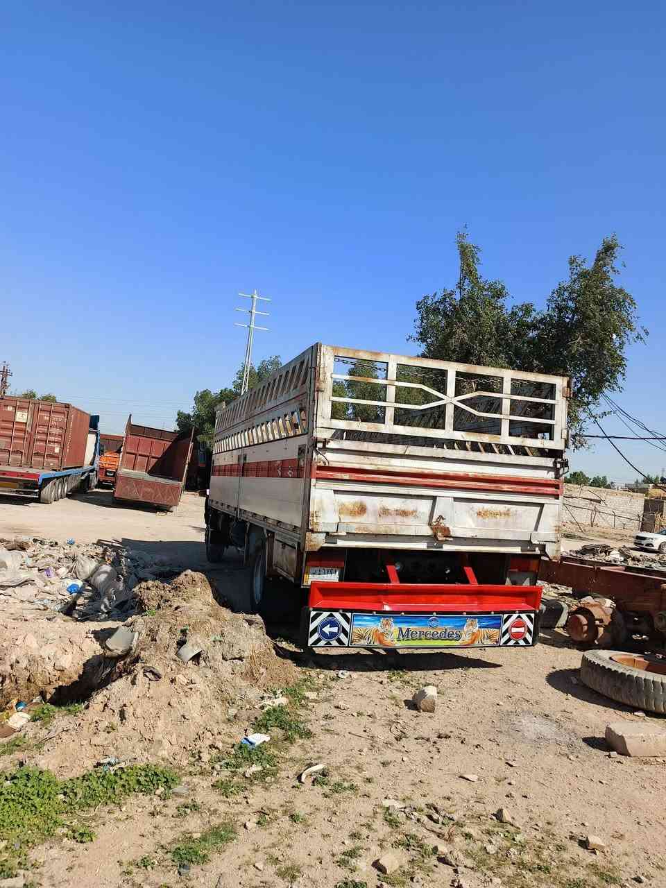 السلام عليكم مارسدس  البه  للبيع مديل 91 شاصي عريض طول 6 ونص  مكينه سوبر كير كبير تخم تاير مكفوله كفاله عامه وضع الشركه 8برغي رقم انبار بأسمي مداور ثاني يوم العنوان نجف الاشرف غير متواجد على الفيس رقم الموبايل ***********
