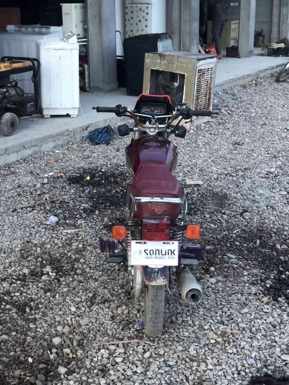 سلام عليكم ماطور للبيع سونلك  موديل 2023 محرك كبس منفيس وايرمنيه شغاله جاهز  اي ستفسار خاص.     مكاني كوير


**إذا كنت صاحب هذا الإعلان وتريد حذفه لأي سبب، رجاءا أرسل رسالة إلى الدعم الفني**