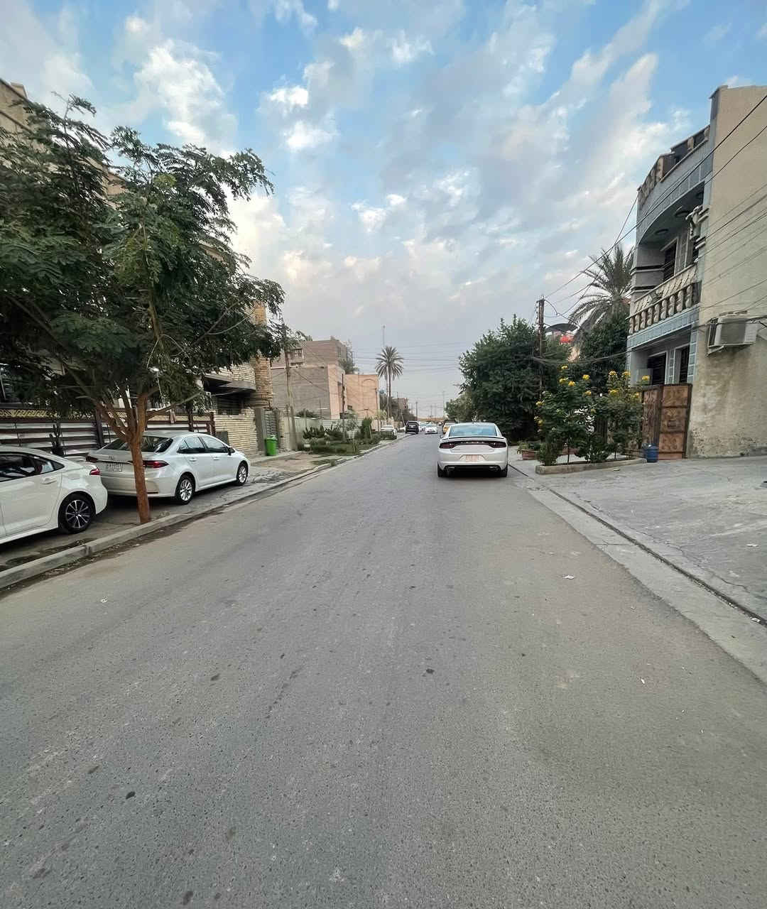 للبيع في السيدية الاقتصادين
خلف شارع 40 الاطفاء📍

دار كلاسك  نضيف سند مستقل 🏠

المساحة 190 متر واجهة 8 ونص متر❇️
شارع 15 متر رصيف 4 متر ✅

 يتكون  العقار
مطبخ واستقبال + حولي
4 نوم + 2 خدمات +
كراج 
للاستفسار ***********
