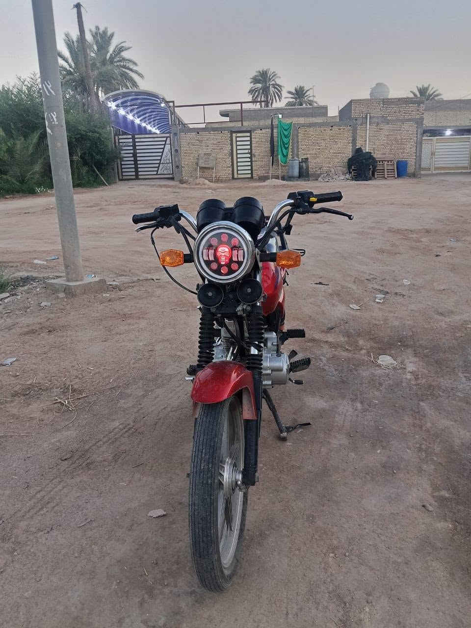 سلام عليكم دراجه البيع كلك موديل 19 مكان طويريج خيرات ***********
