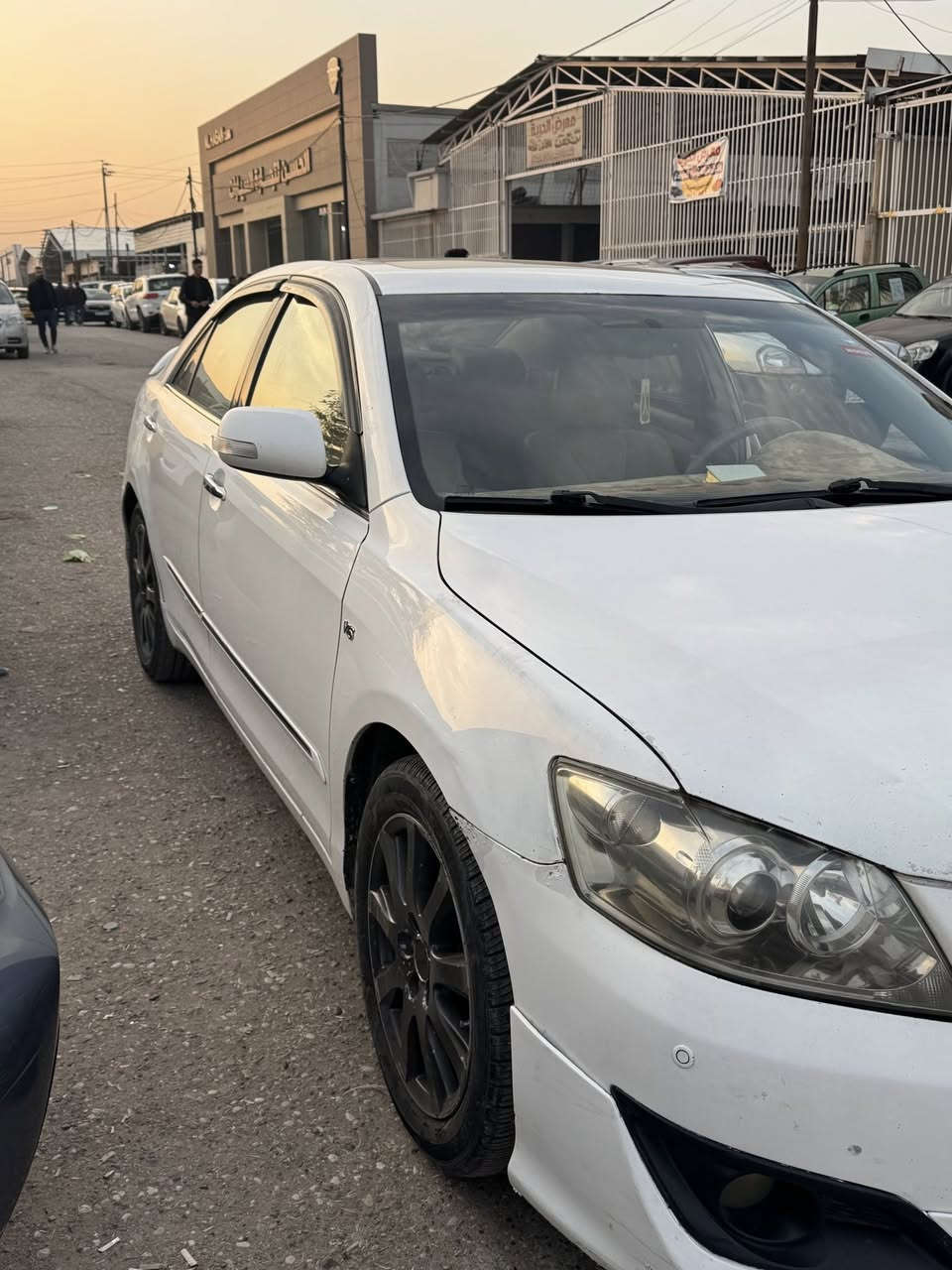 تيوتا اوريون ٢٠٠٧ فول مواصفات (كراند)
بصمة 
بصمة ابواب
كشنات جلد+كهرب 
فتحه سقف
برده خلفية كهرباء بلادي تنزل ويا البك
حساسات 
مرايات كهرب 
تحكمات ستيرن 
كروز سرعة 
منظومة زينون
السيارة وارد خليجي بيها قطعة صبغ الباب خلف السايق  وبيها مكان بارد بالجاملغ مبين بالصورة بدون دواخل السيارة جاهزة من كل النواحي السعر ١٠٨ وبيها مجال مكان السيارة الموصل 
***********
