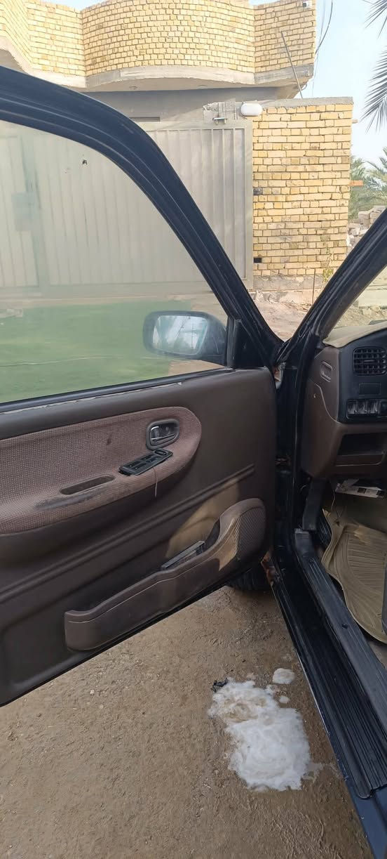 السلام عليكم  للبيع كيا لسبورتنج م. 1995 محور ونجي اربعه اسلندر محرك كهرباء شغاله رقم انكليزي
مكان ناصريه مركز 
بسمي رقم بصره السعر 37 رقم  الهاتف   
***********
***********. هاذا الرقم بي واساب
