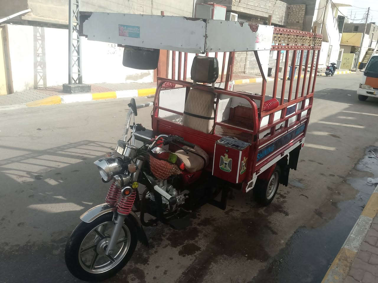 شباب ستوته للبيع موديل 22 مكمركه بسم محمد مزهر ستوته جديده وخير من الله كلهه شغاله  ونضيفه سعر مليون 800 وبيه مجال قليل مكان رمادي رقم لهاتف *********** اخوان لي ريد يتصل عل رقم
