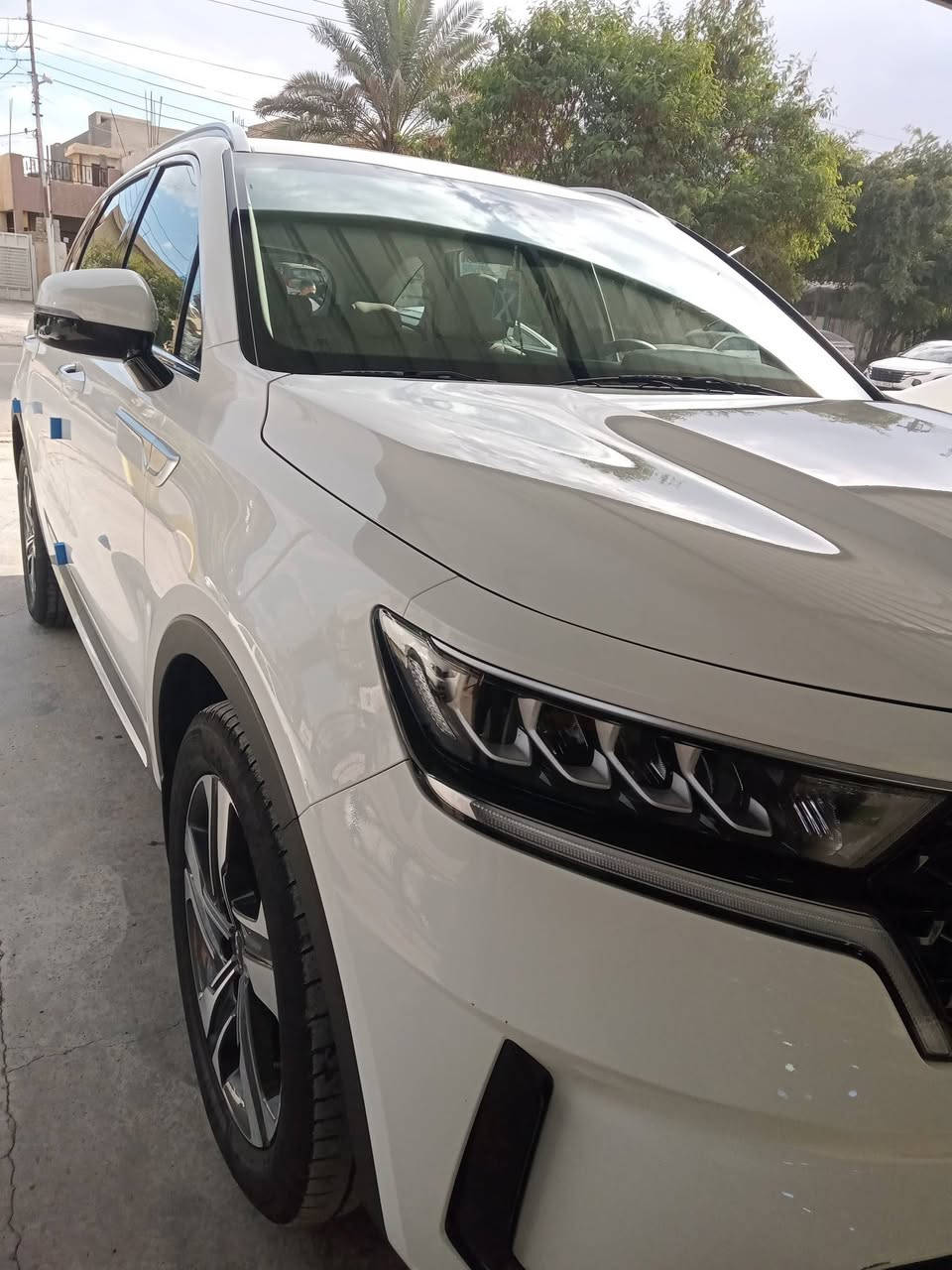 سورنتو موديل 2023 للبيع كفاله عامه ماشيه 42 فول مواصفات بدون بانوراما مكان السيارة  بغداد العامريه السعر 288 للاستفسار اتصل ***********
