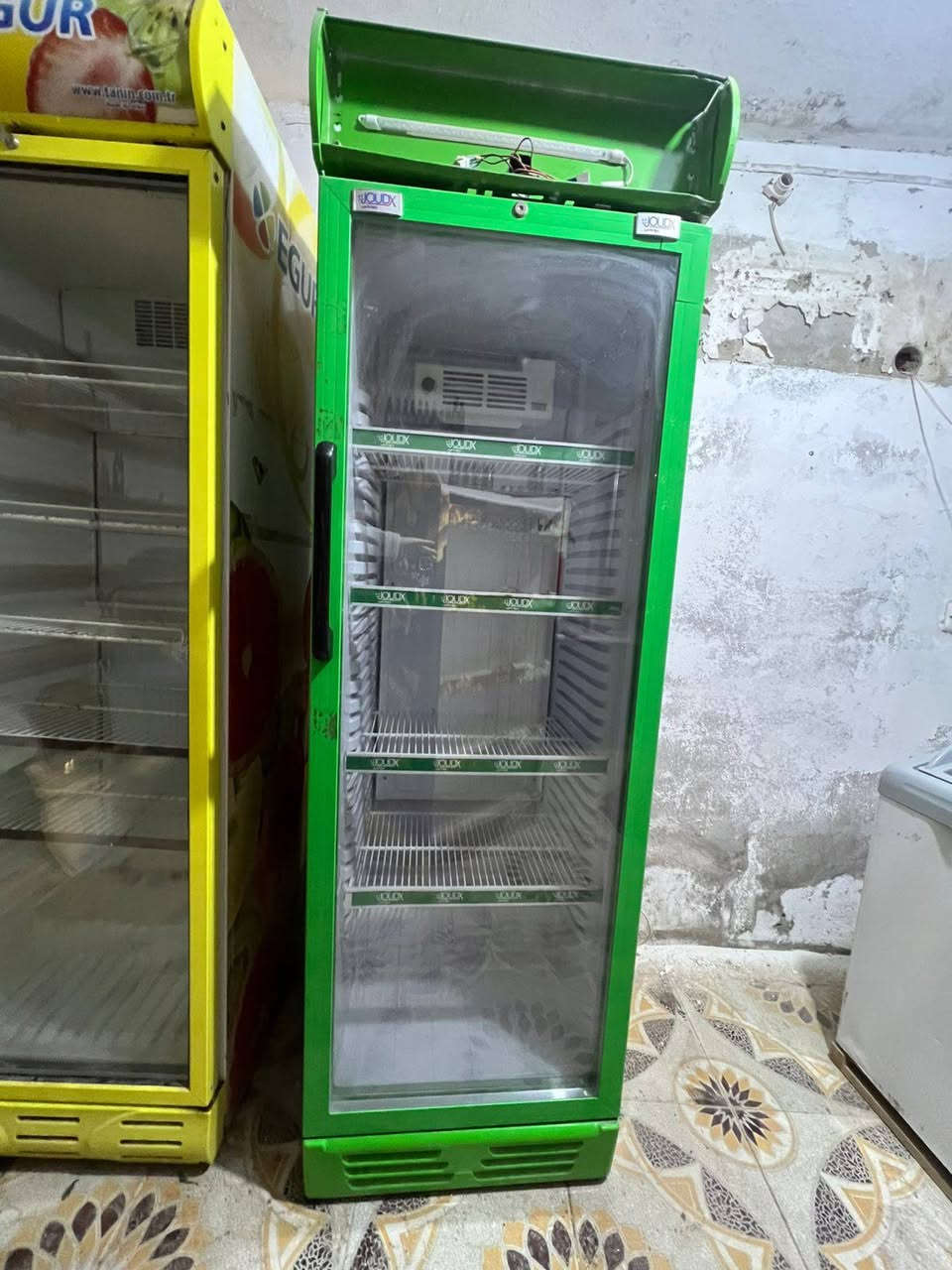 متاح برادات مجمده نضيفات اي واحد رايدهن بخدمته مكلف بلنشر اخلي رقم الولد والاتصال ع  ***********
