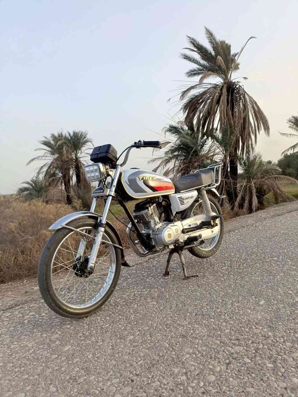 السلام عليكم دراجة تايكر موديل 21اوراق كامله 650وبيها مجال ***********مكان المجر

