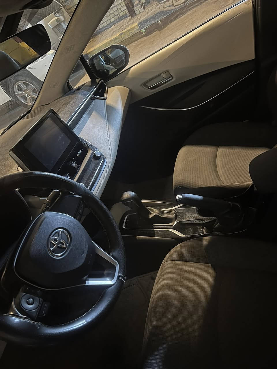 السلام عليكم البيع كورلا 2023
خليجي ياباني اصلي ساز 
كفاله عامه فقط بيها حلوب خفيف 
فول موصفات 
مري شفط 
بصمه 
رادار امامي 
شاشه 
السعر 165وبيها مجال 
مكان بغداد  حي اور 
***********
