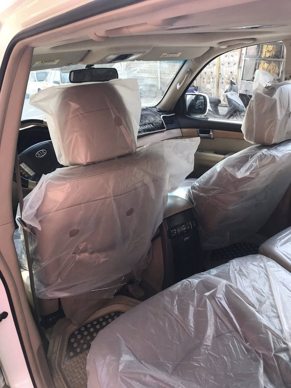 السلام عليكم  للبيع مهافي 2013 خليجي 6 سلندر اشاير بالمري كشنات جلد كهرباء فتحه سقف تحكمات استيرن  7راكب 3قطع تبريد ثلج بصمة وباقي المواصفات المعروفه رقم بغداد هسه بدلته انكليزي الجديد وشاشه وكامرا بيها جاملغ امامي وربع الباب السعر( 158) وبيها مجال 
رقم تليفون ***********
