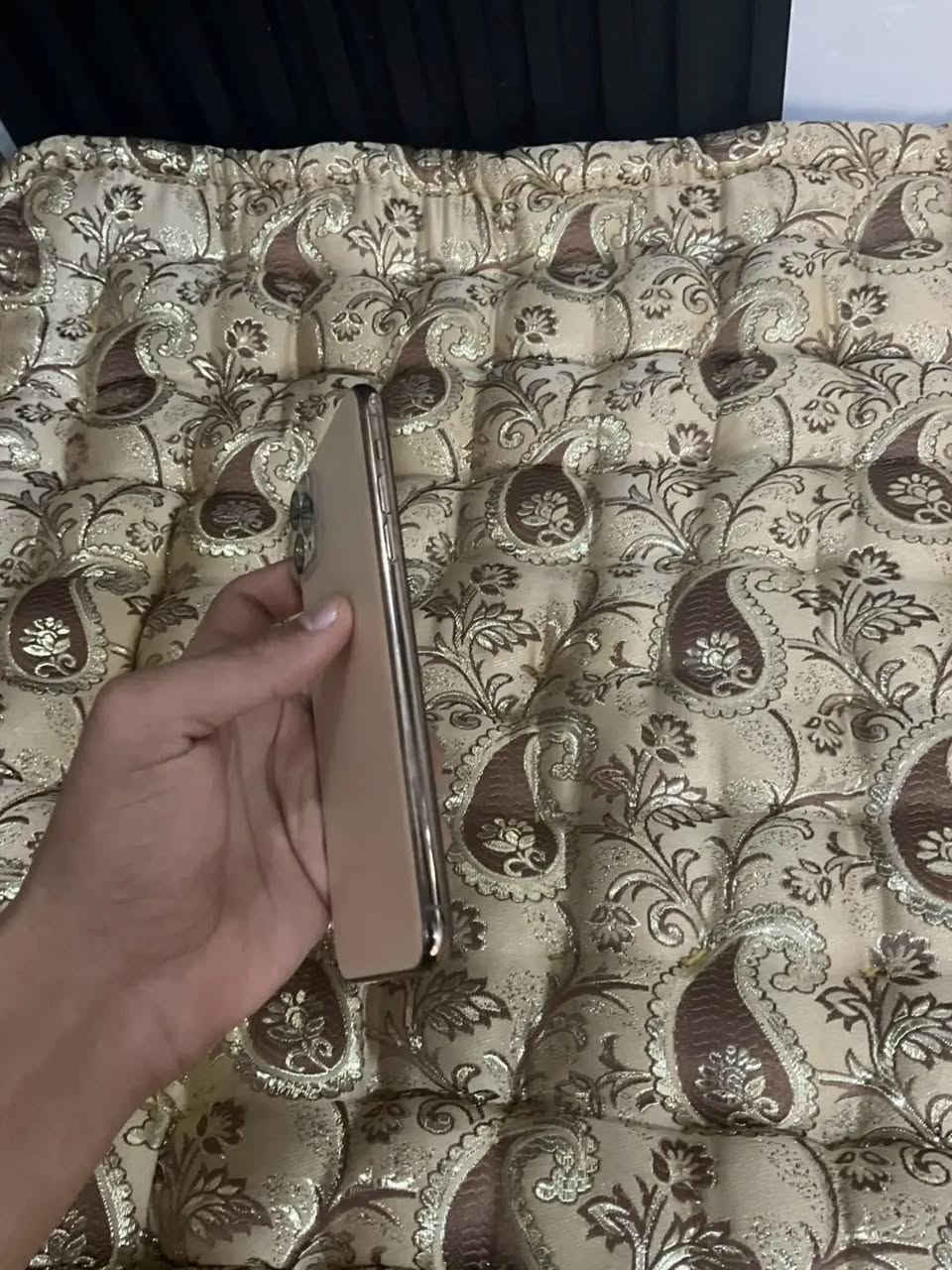 iPhone 11 Pro Max
* الذاكرة: 256GB
* نسبة البطارية: 96%
* الجهاز نظيف جدًا وما مفتوح نهائيًا (شرط)
* ويا الشاحن الأصلي

💰 السعر450 وقابل للنقاش بحدود المعقول

📩 للجادين فقط، تواصل خاص


**إذا كنت صاحب هذا الإعلان وتريد حذفه لأي سبب، رجاءا أرسل رسالة إلى الدعم الفني**