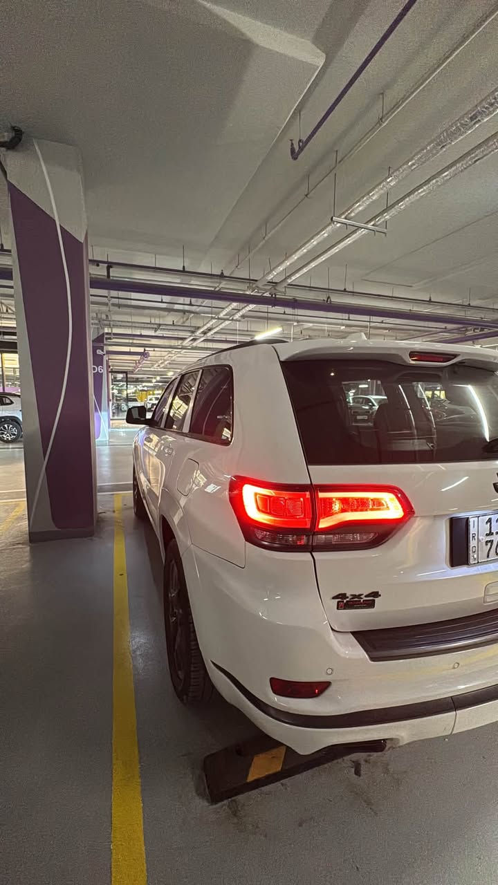 جيب s
موديل 219 
خليجي 
السعر 285 وبيها مجال 
***********
