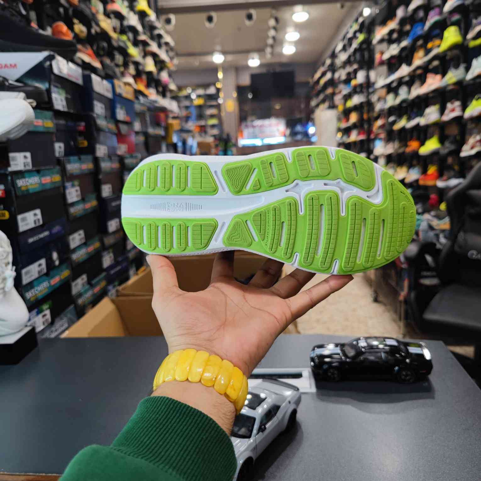 BROOKS غير مستخدم قياس 40.5
أحذية  الجوكر   باله

العنوان..بغداد. الحريه. الاولى..تقاطع باتا

توصيل  موجود  لكل  مكان  في العراق

☎️☎️
***********

صفحتنه  على  تيك  توك    
https://www.tiktok.com/@10ovir?_r=1&_t=ZS-92iYKqIdQkD

رابطنا  على  فيس  بوك     https://www.facebook.com/profile.php?id=100063970060085&mibextid=ZbWKwL

https://t.me/joker_iq رابطنا على التليجرام

رابطنا على الانستجرام       https://instagram.com/joker.bala88?igshid=OGQ5ZDc2ODk2ZA==

رابط القناة  على واتس اب    https://whatsapp.com/channel/0029VaDBxzjEKyZBfbQaKj1v
