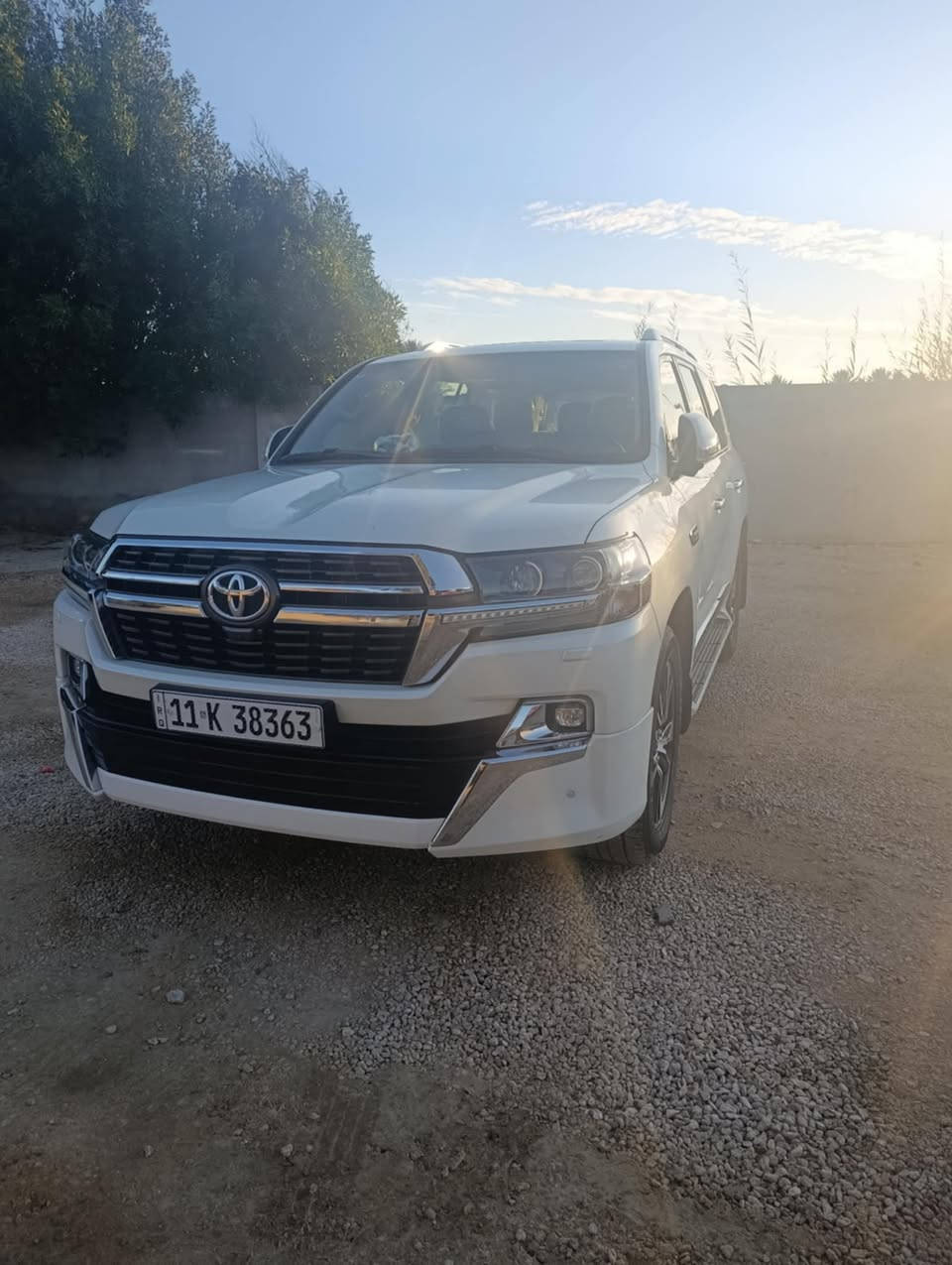 لاند كروز موديل 2021 ساز
مكفوله كفاله عامه ماشيه 67 الف كم
محرك 6 سلندر 4000 
3 شاشات بلادي السياره جديده استخدام شخصي فول مواصفات معروفه بعد محاجه اذكرهن
السياره بأسمي تحويل ثاني يوم 
مكان السياره بغداد 
الاستفسار الاتصال على الرقم
***********
***********
