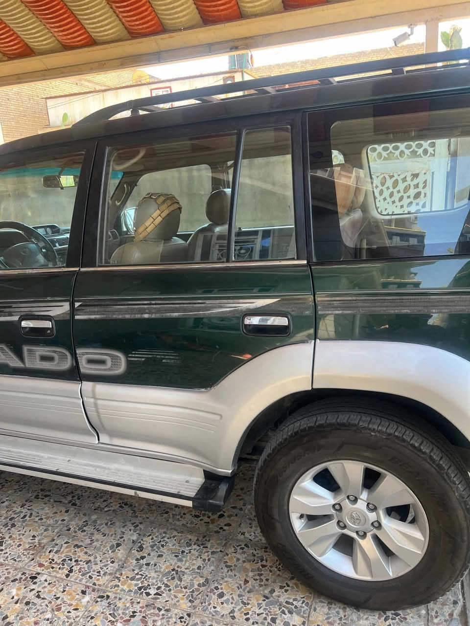 تويوتا برادو 2001 فول مواصفات جاهزة من كلشي 
محرك وكير وصدر وتبريد ثلج فول مواصفات رقم شمالي جديد فحص وهزه وارقام جديدة شرط التحويل السنوية ب اسمي السعر 92 وبيهه مجال بسيط غير متواجد ع الفيس
للاستفسار 
***********
