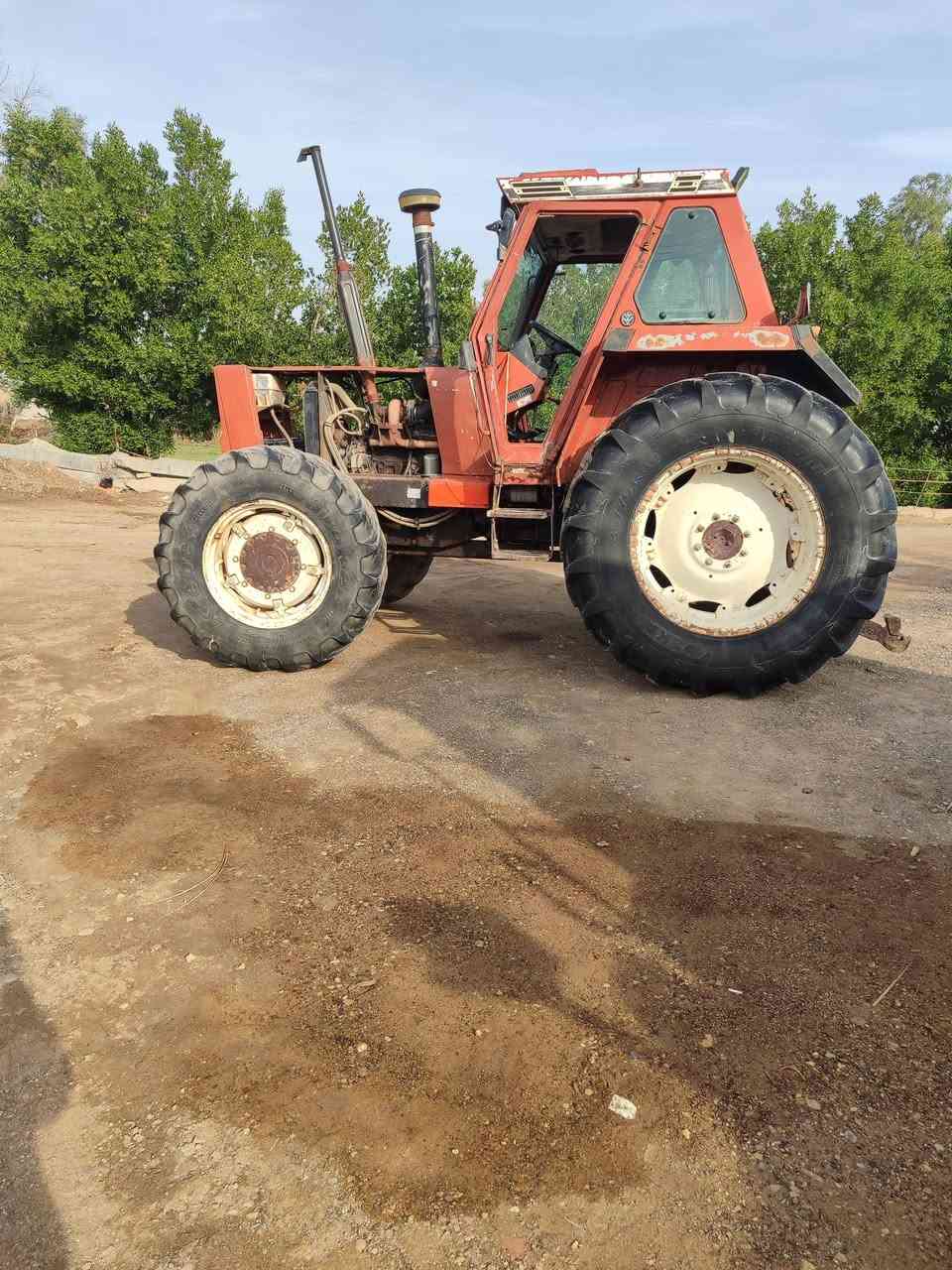 مكينه 130بلادي مفتوح بيه شئ بيه بيه تنقيص سعر 37وبيه مجال حق الجيه تحويل بل اسم مكان علي الغربي ميسان رقم ***********/***********
