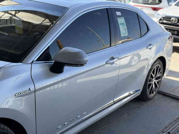 السلام عليكم
كامري ٢٠٢٤ ماشيه ٣٠ الف 
مكفوله كفاله عامه 
خليجي ايبرد وكالة عبداللطيف 
رقم بغداد الجديد بأسمي 
السعر / ٢٥٣$ 
للاستفسار / ***********
