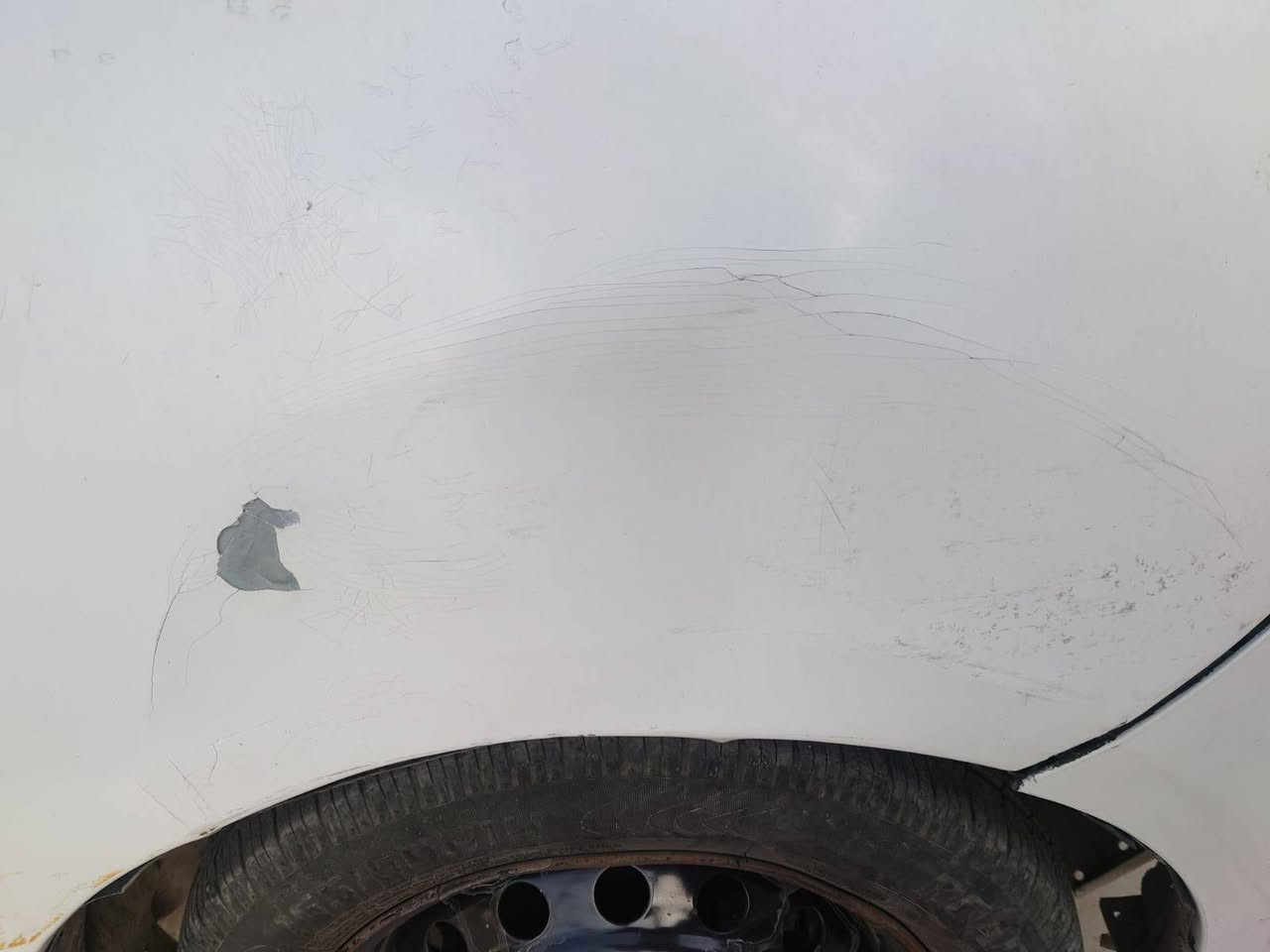 السلام عليكم ورحمة الله
باندا بغداد رقم انكليزي  2013 بأسم صاحبي
(مكلف بالنشر )
مكينه جيد جدا 

كير جيد جداً 

تبريد شغال

كهربائيات شغاله 

تم تبديل بور ستيرن مشط استيرن زوج تايرات امامي بطاريه جديده مبيها اي نقص 

مكان السيارة بغداد حي الخضراء 

السعر 55 ورقه وبيها مجال ، للمعلومات يرجى الاتصال بمالك السيارة

***********  ابو شمس بغداد, العراق
