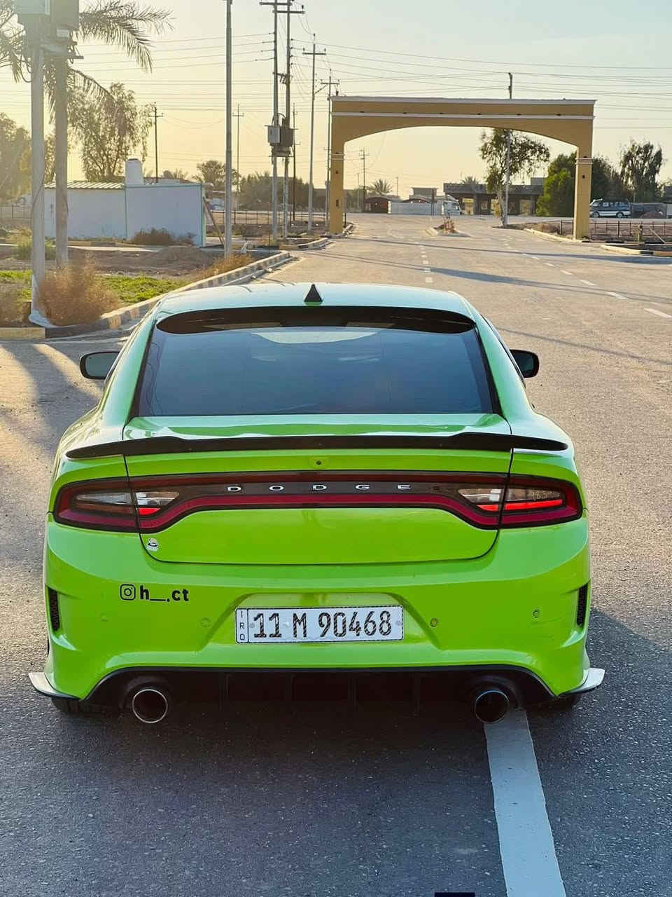 جارجر   GT   2019 ( امريكي )السعر 169 
لون  ((تفاحي)) معروف المميز 
بيه اربع قطع صبغ بدون دواخل 
  فول  مواصفات عده الفتحه 
سياره جديده اي نقص ما بيهه ابد 
(سيارة  ماشية70 ميل )
 سياره جديده بمعنى الكلمه
رقم بغداد باسمي الجديد كلشي جديد هزه و رقم جديد 11
المحرك : V6.  3.6L .
المواصفات :
* ويل قياس 20 انچ  بلادي تخم تاير جديد
* ستيرن رياضي . 
مقاعد رياضية جلد 
* مصابيح أمامية زنون . 
* كشافات الضباب زنون . 
* المصابيح الأمامية مع LED . 
* حساسات . 
* شاشه كبيرة مع نظام ملاحة نفكيشن GPS .
* الشاشة مع اوپشنات SRT . 
* سستم صوت الپاين .
* مقاعد أمامية كهربائية عدد 1 
* مقاعد أمامية وتدفئة . 
* تشغيل عن بعد . 
* تدفئة ستيرن . 
* محدد سرعة . 
* تلفون بلوتوث . 
* كاميرا خلفية .
* مرايا متحسسة للاضاءة العالية .
* دخول ذكي (بصمة) .
سياره جديده بمعنى الكلمه 
للتواصل ‭***********
