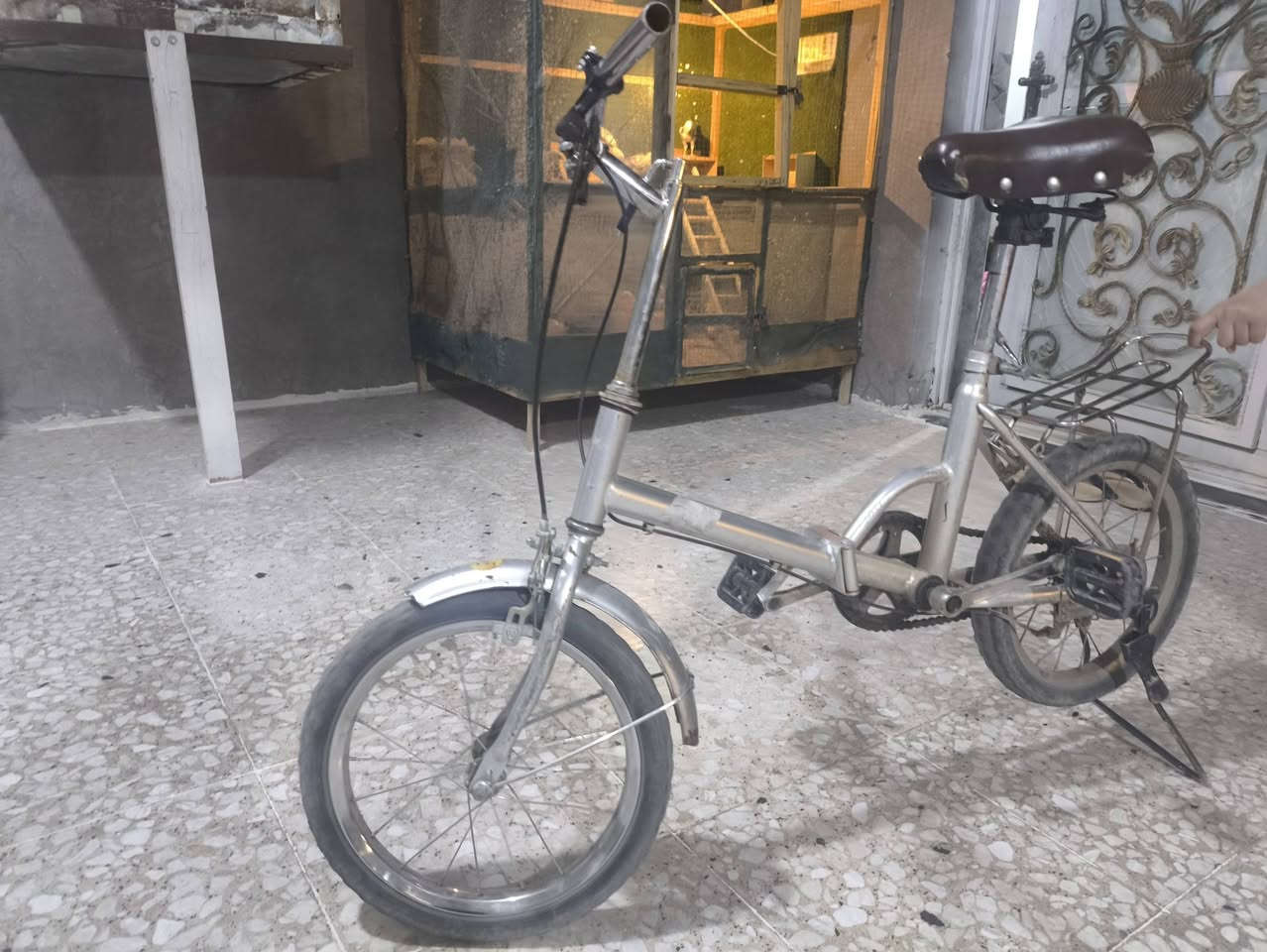 باسكل ياباني مستعمل قليل السعر 75 وبي مجال مكاني كربلاء حي العسكري .
***********
