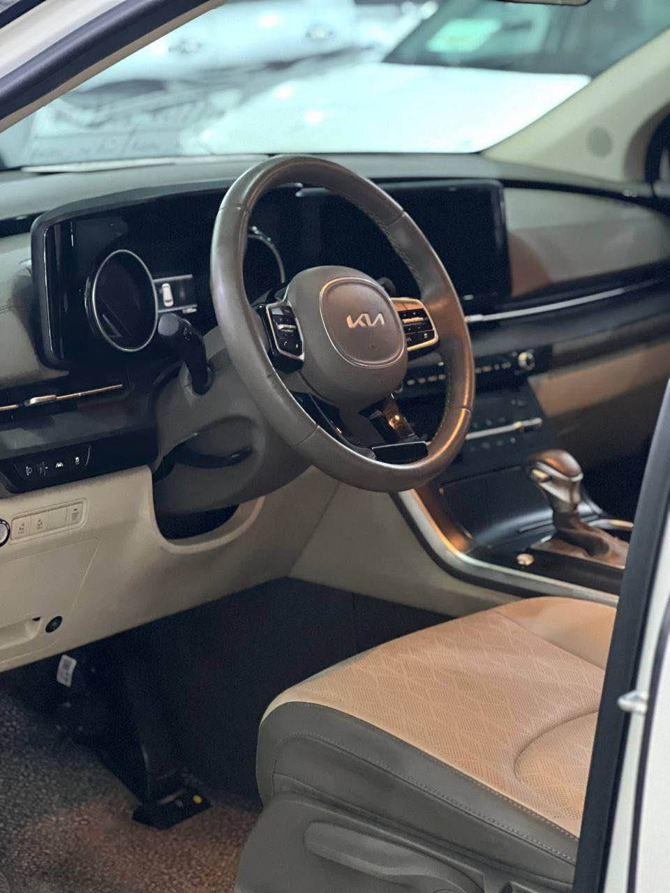 � للبيع | كيا كرنفال موديل 2023

( بيع او مراوس او نظام الدين)

📅 الموديل: 2023
📍 الترقيم: بغداد
📏 الممشى: 17 ألف كم فقط
🌍 الوارد: كوري

⚙️ المحرك: قوي وعملي (مناسب للعائلة والسفر)
🚗 ناقل الحركة: أوتوماتيك
🛞 الدفع: أمامي

✨ المواصفات:
✔️ داخلية واسعة جداً (عائلية بامتياز)
✔️ شاشة كبيرة + نظام ترفيهي حديث
✔️ كاميرات + حساسات
✔️ تكييف أمامي وخلفي
✔️ أبواب جانبية سلايد كهرباء
✔️ مقاعد مريحة وقابلة للتعديل
✔️ أنظمة أمان حديثة

🔥 سيارة نظيفة جداً، استخدام خفيف، جاهزة للفحص، ومناسبة للعائلة والسفر الطويل

💰 السعر: تواصل

077 55006669📞 

موقع : كوت الخاجية دهل اوران, واسط

