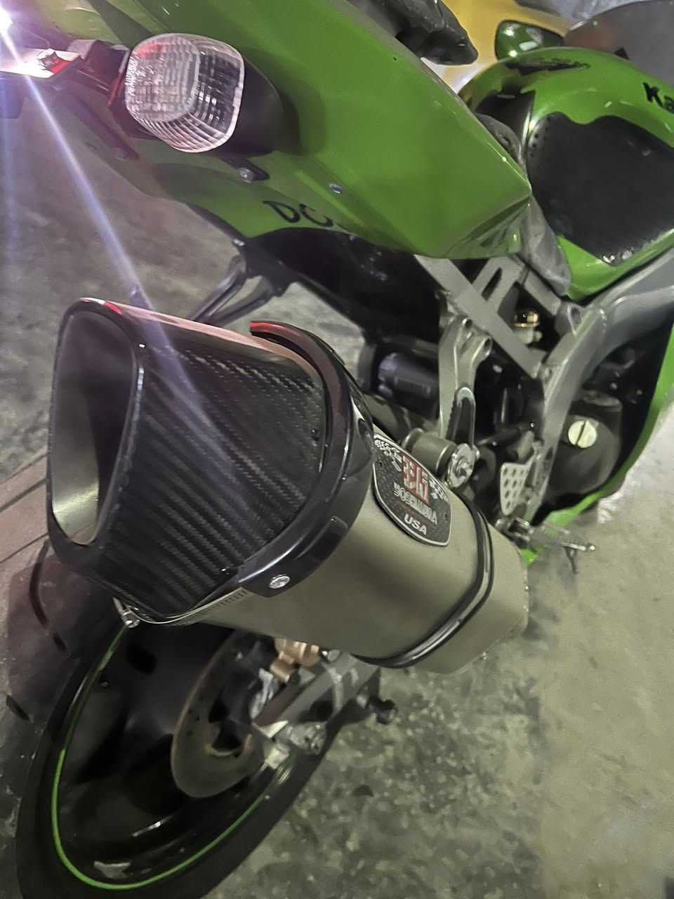 سلام عليكم 🍏
كاوسكي 
نظافه ١٠٠/١٠٠
مضمومه بحالت وكاله
بدون رقم !!!!!!
استفسار 
***********
