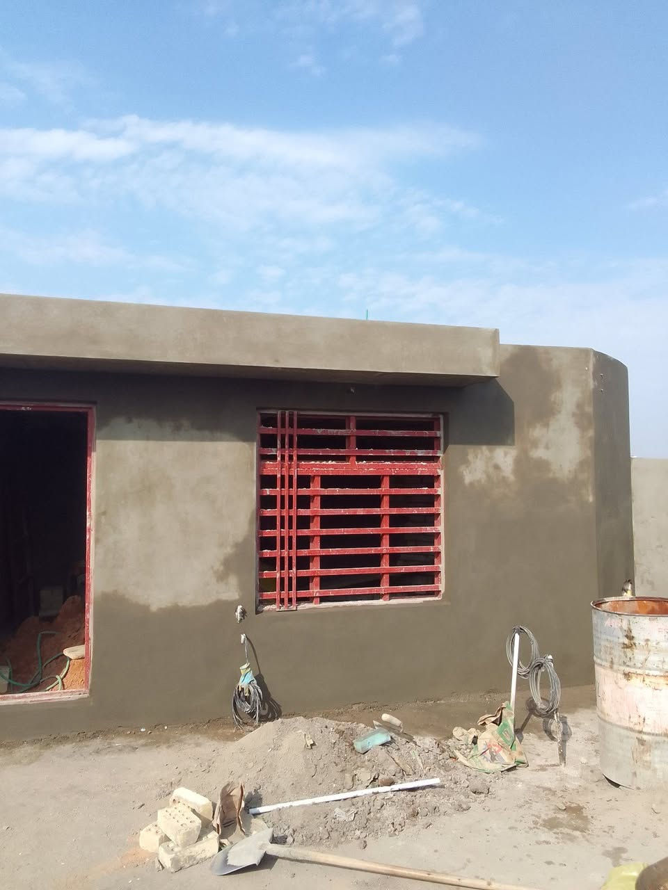 لباخ اسمنت وجص وبورك على المتر ***********
