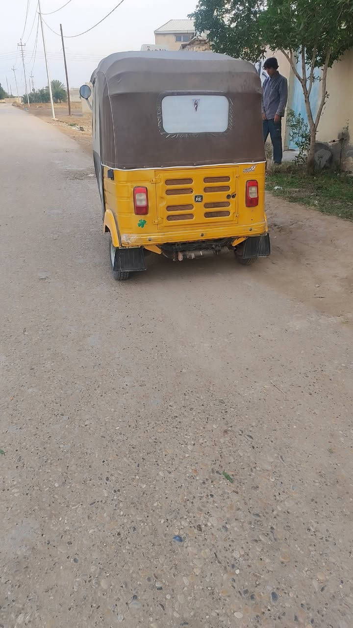 السلام عليكم شباب تكتك البيع موديل 20شهر8تكتك تخم تاير كهربائيات كله شغاله اوراق وكيله شاكر ابو المجر ميسان العماره***********
