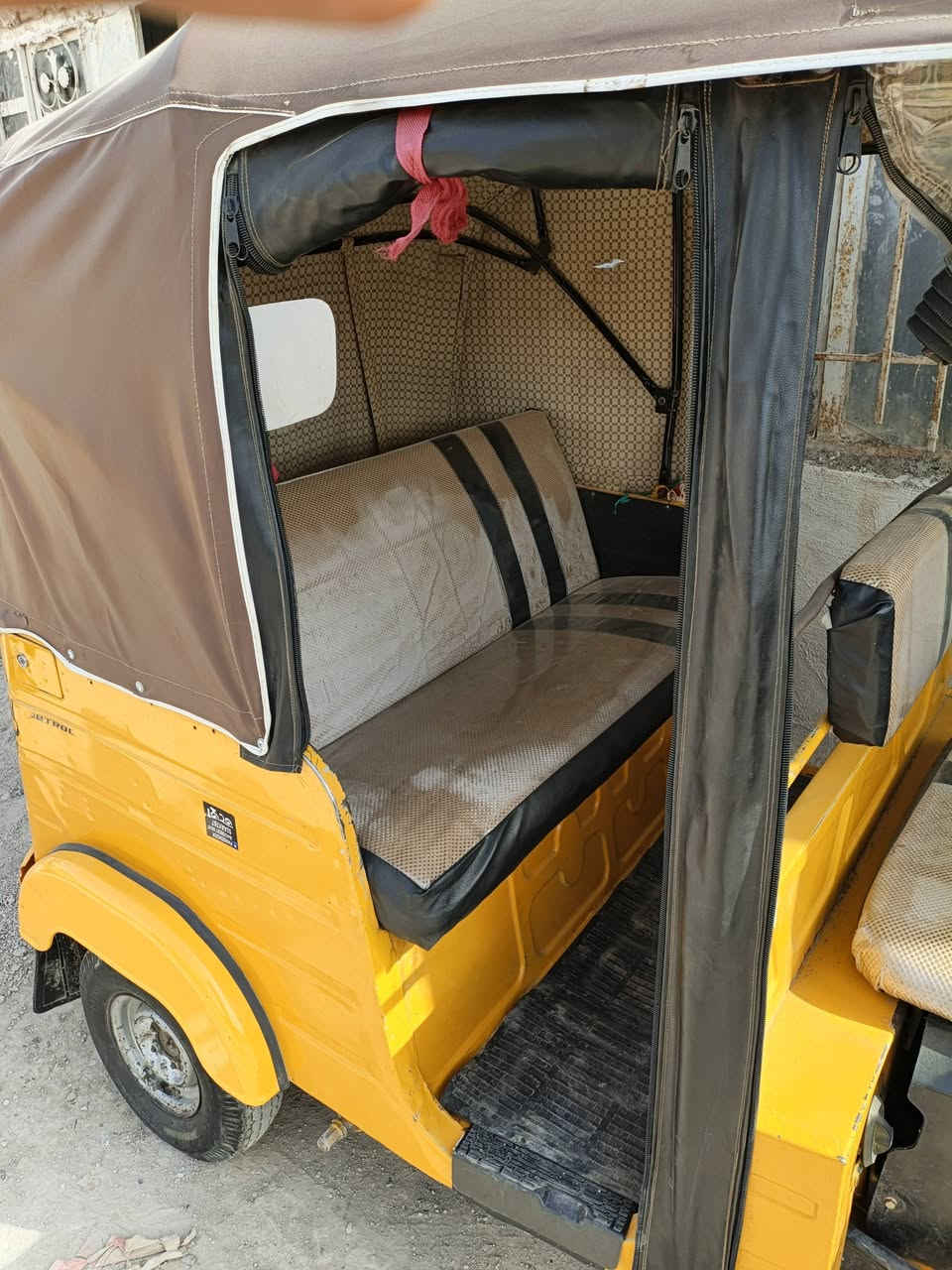 تكتك 19شهر11 مرقم كامل للبيع ***********مكاني بغداد الشعله دوانم موجود واتساب
