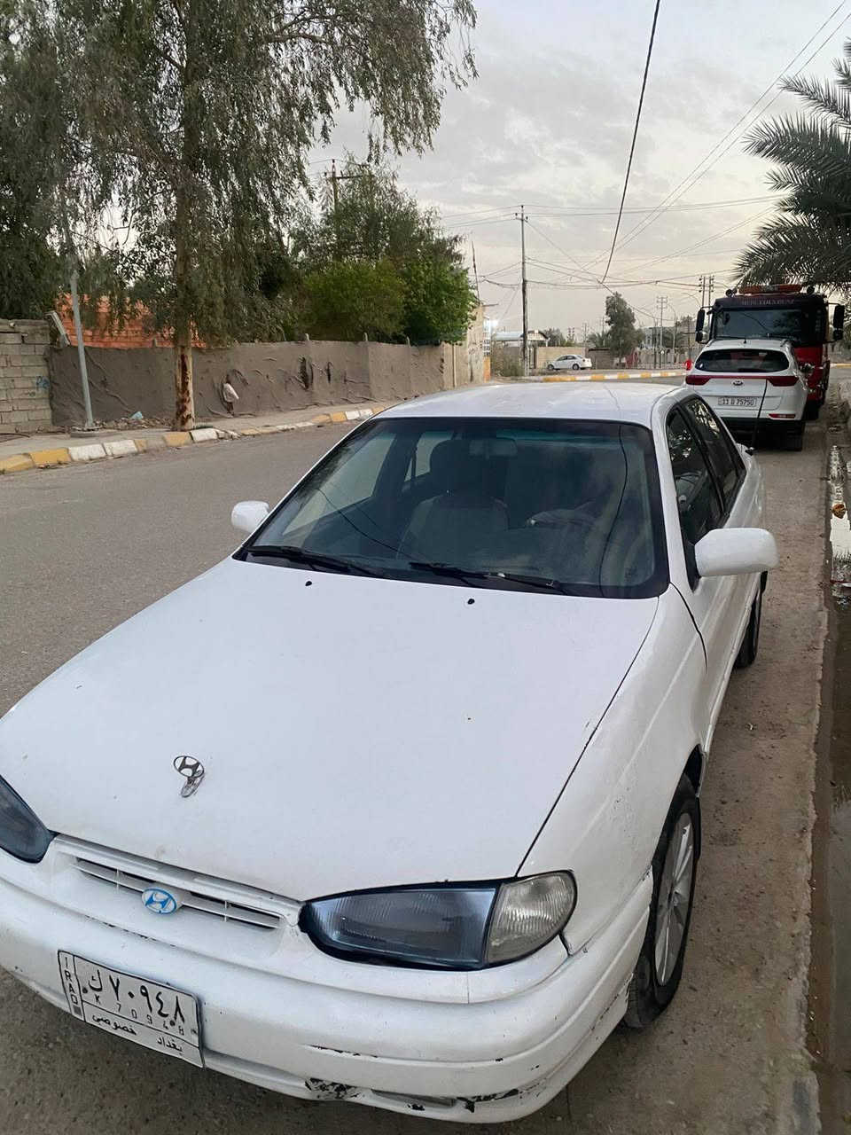 السلام عليكم
الالنترا موديل 1995 سياره حلوه كير ومكينه بشرط 
قواعد دبلات بلاديه مابيها ضربه قويه ولا دواخل كير اوتماتيك داخل نضيف مصبوغه جماليه رقم بغداد سنويه ماساقطه تحويل ثاني يوم 
سعر 33 وبيها مجال 
***********
