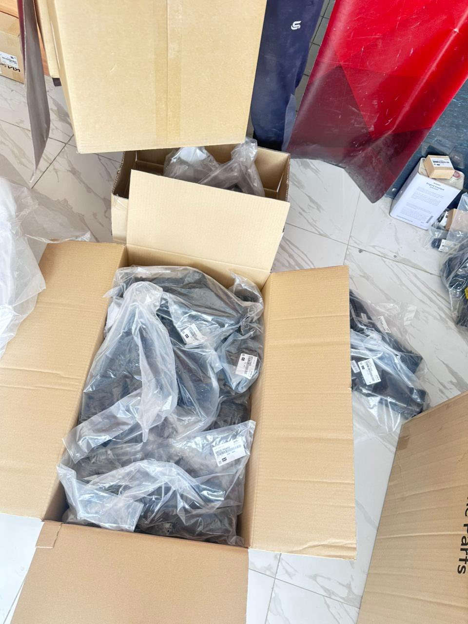 وصول قطع غير هايبرد جديد وكاله
سيارات الكوريه 

بطاريات 12 فولت 

شوته مع كوبرا 

كوع بلك ان

واتر بم بلك ان 

دبات ماء هايبرد 

شركة الماسة

***********
